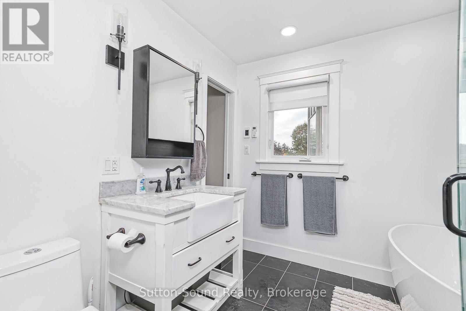 48 Union Street Property Photo 22