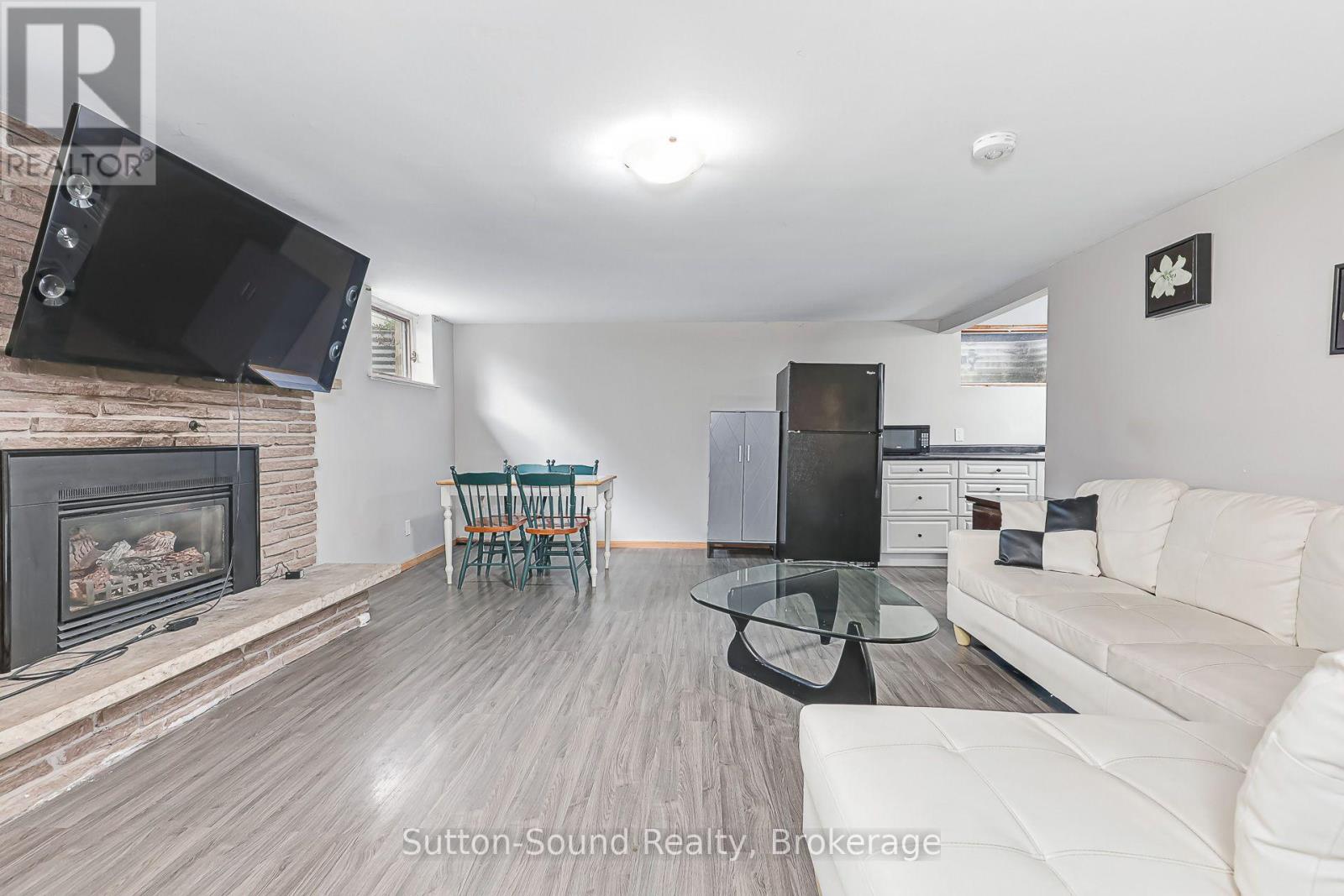 48 Union Street Property Photo 32