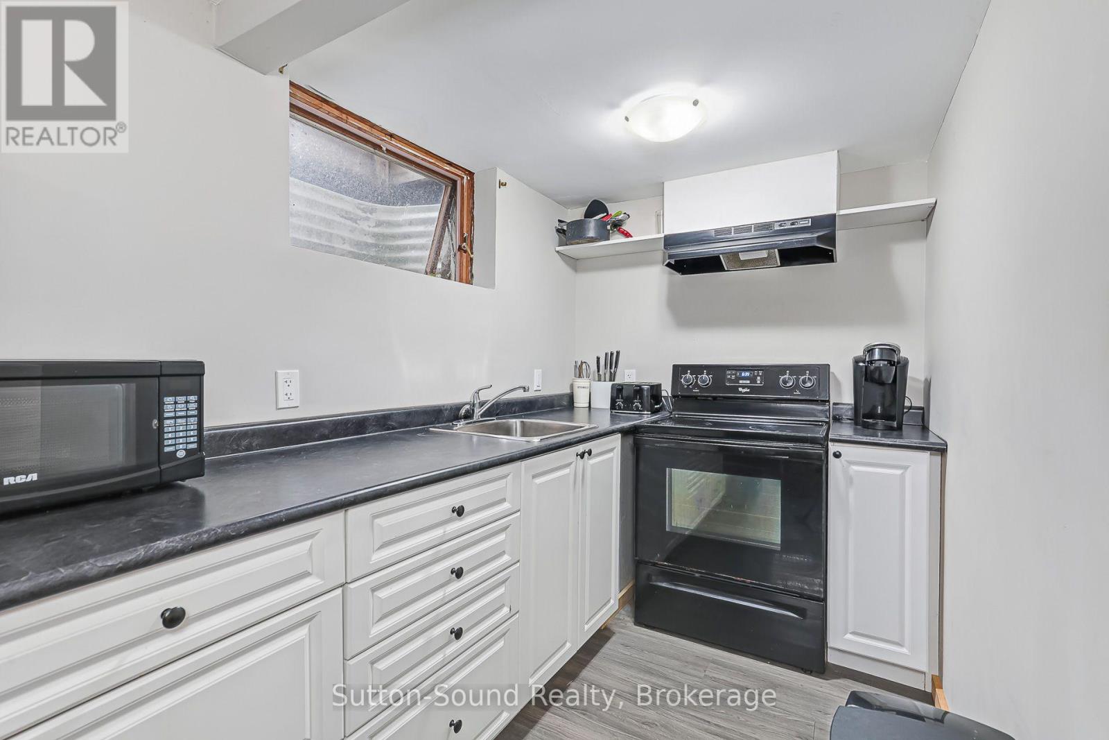 48 Union Street Property Photo 34