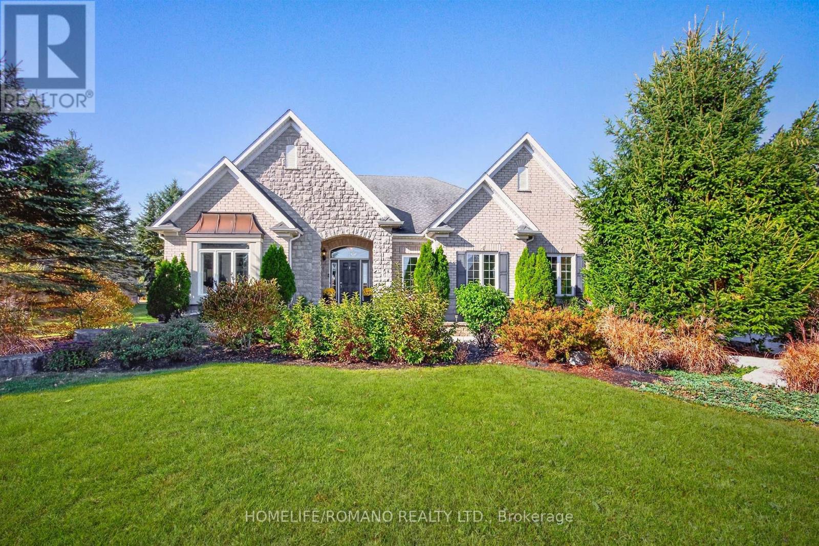 56 Leenders Lane Property Photo