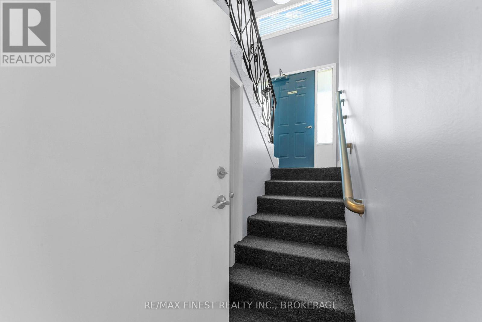 1600 Anne Street Property Photo 7
