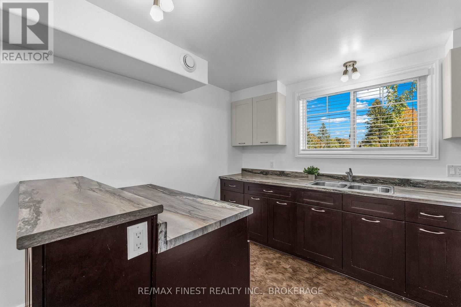 1600 Anne Street Property Photo 26