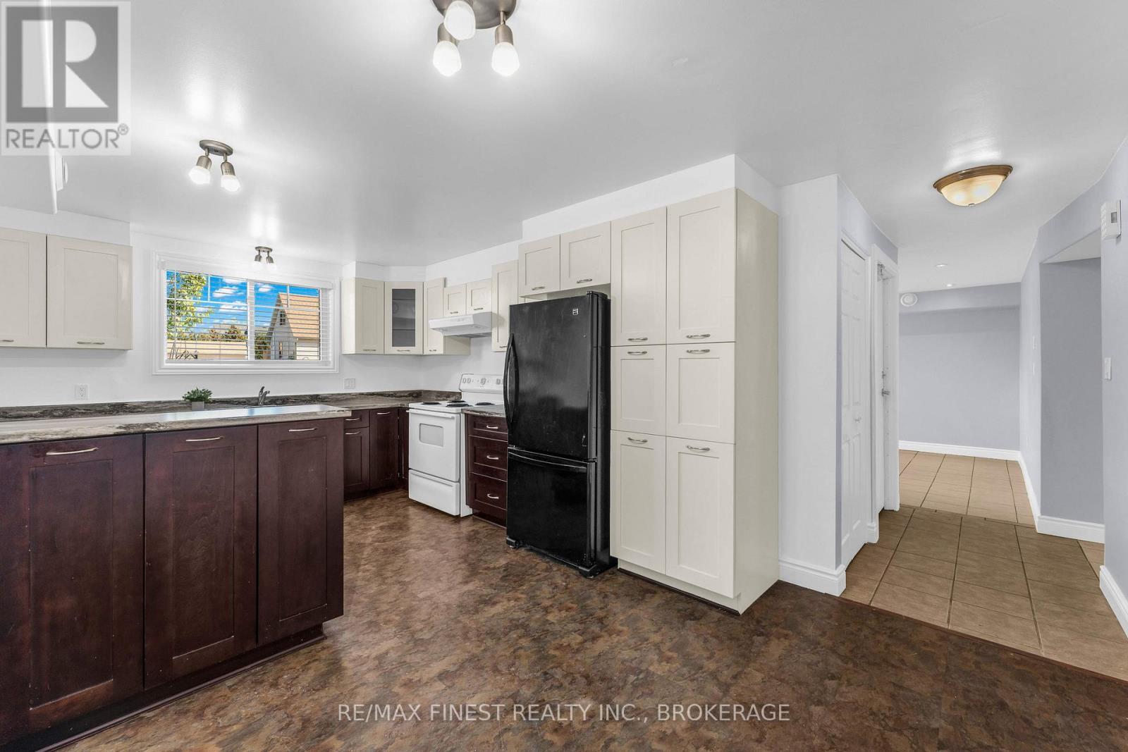 1600 Anne Street Property Photo 29