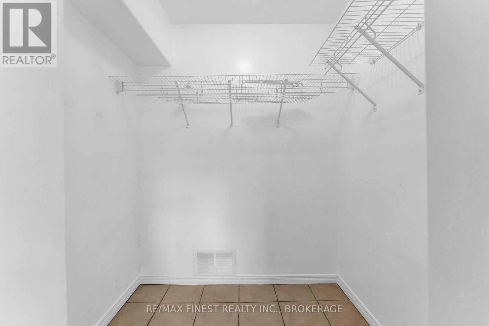 1600 Anne Street Property Photo 34