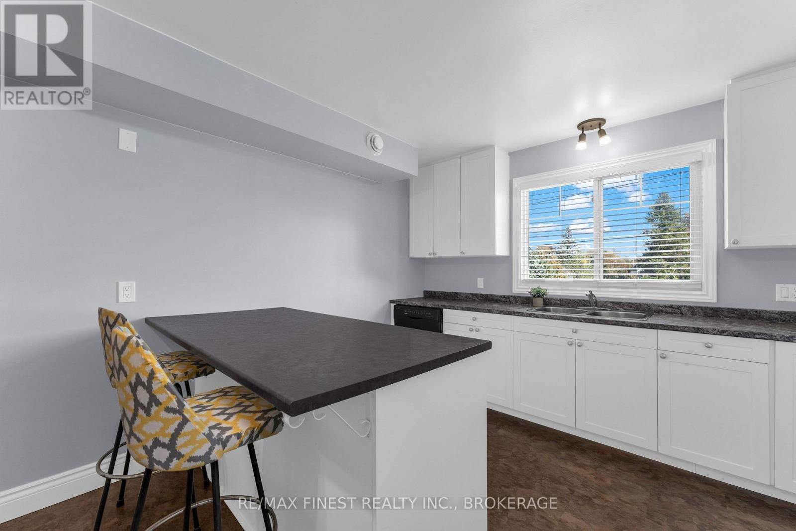1600a Anne Street Property Photo 9