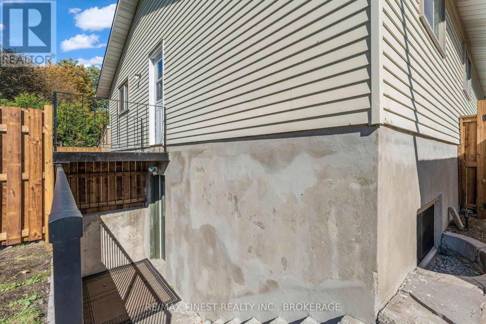 1600a Anne Street Property Photo 42