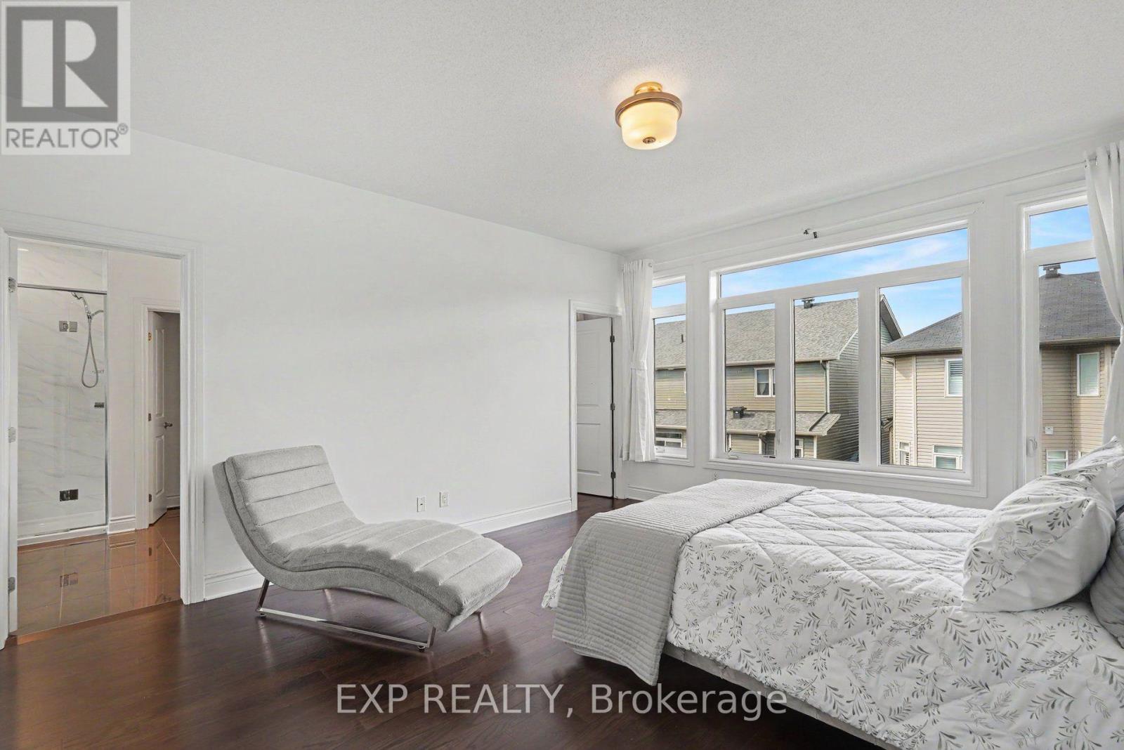 529 Peerless Street Property Photo 16