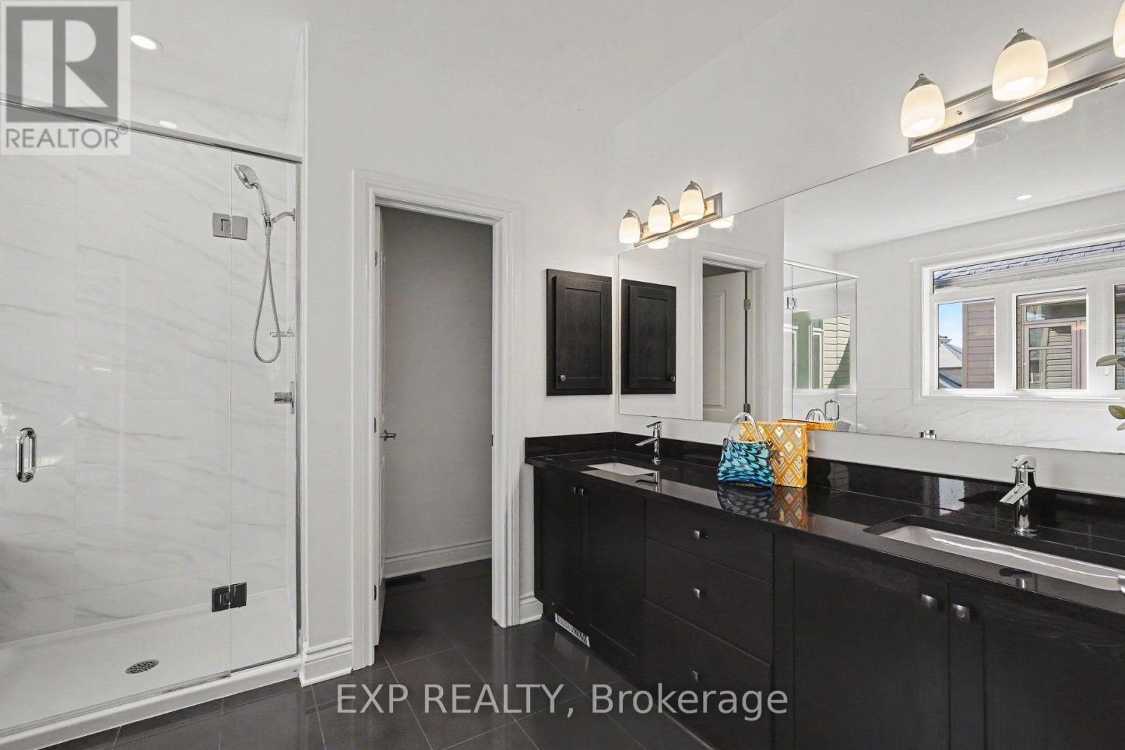 529 Peerless Street Property Photo 20