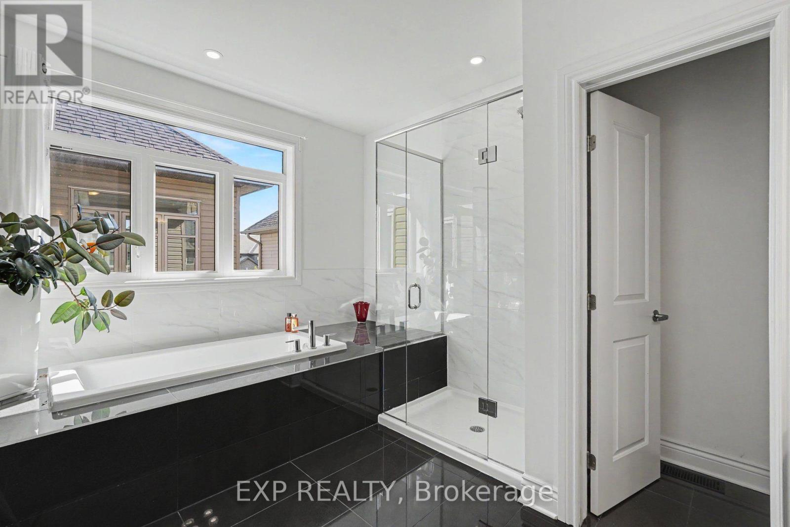 529 Peerless Street Property Photo 21