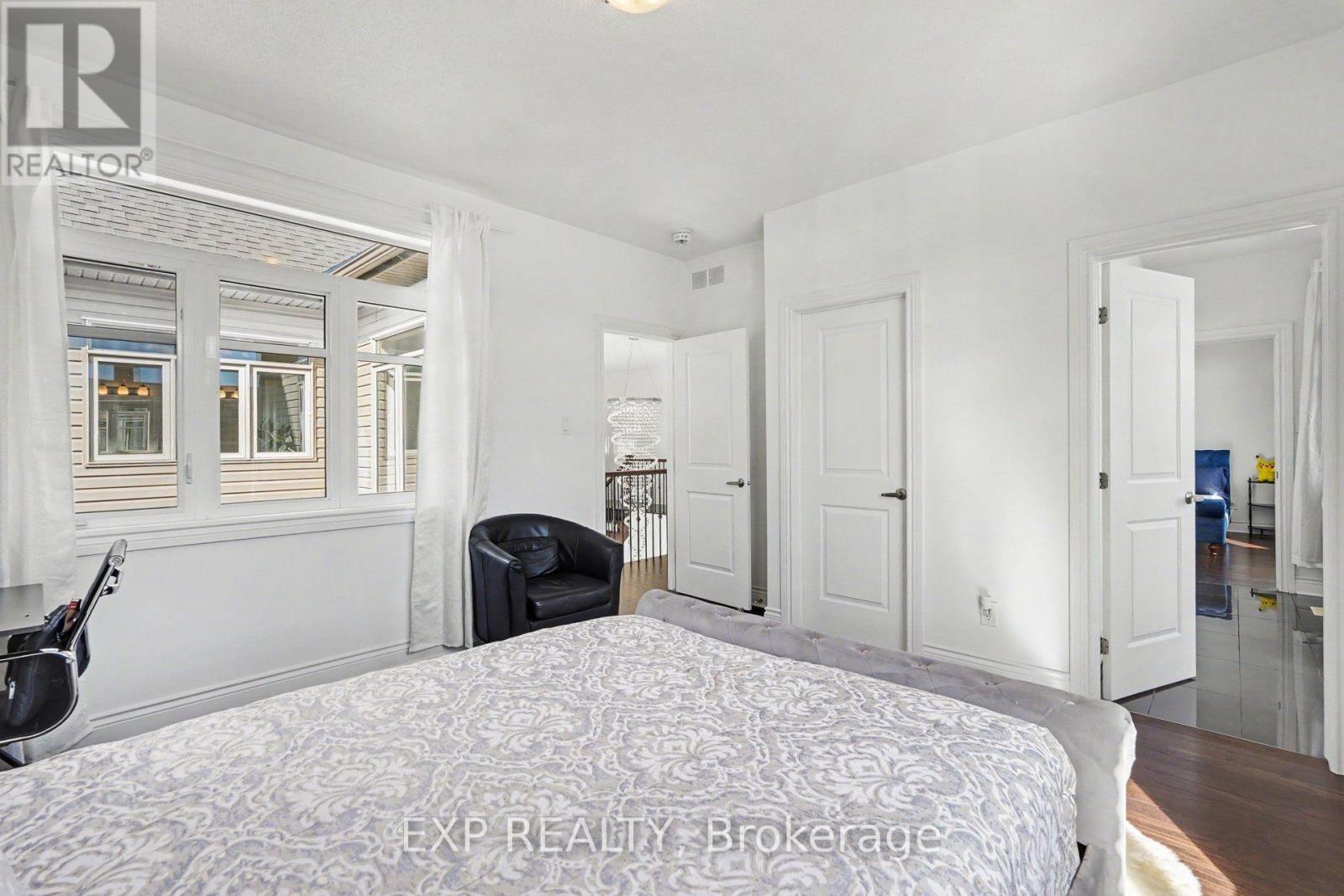529 Peerless Street Property Photo 27