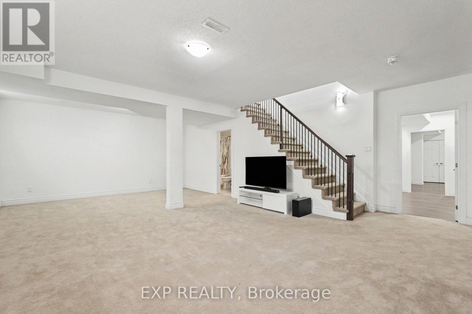 529 Peerless Street Property Photo 31