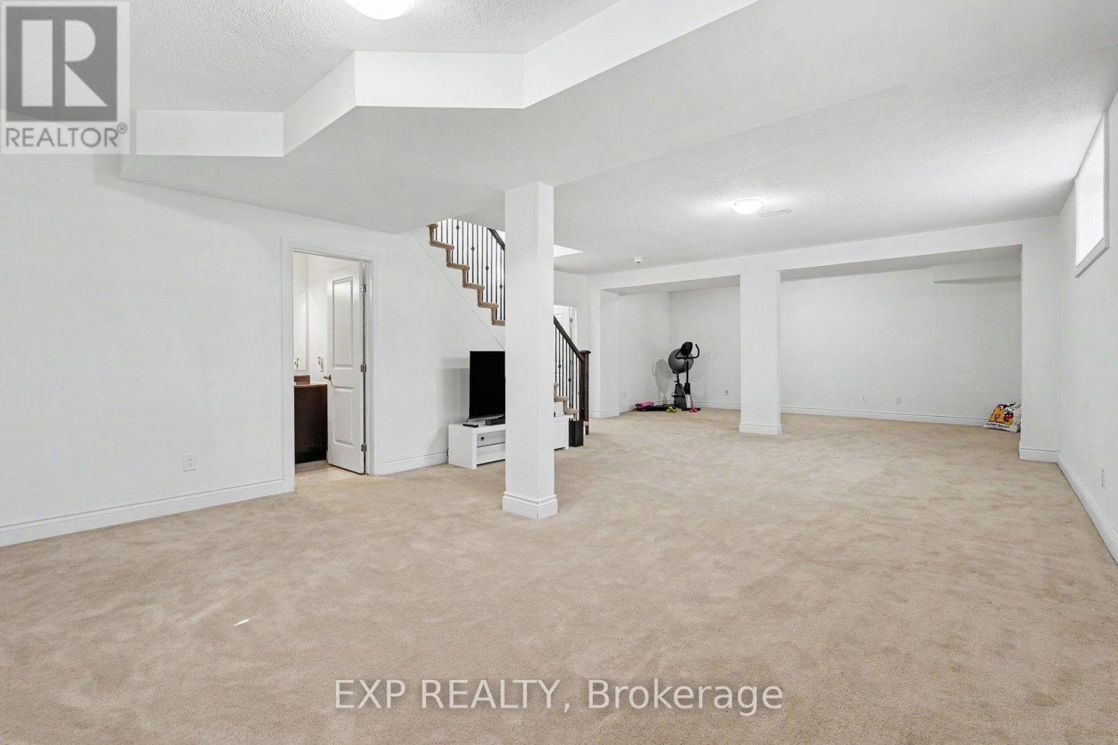 529 Peerless Street Property Photo 33