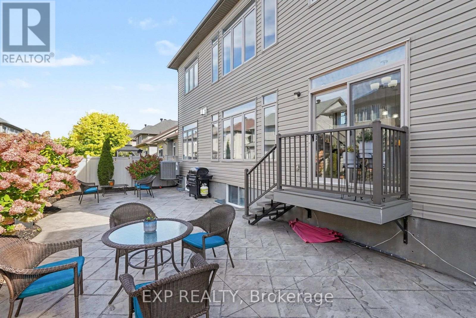 529 Peerless Street Property Photo 43