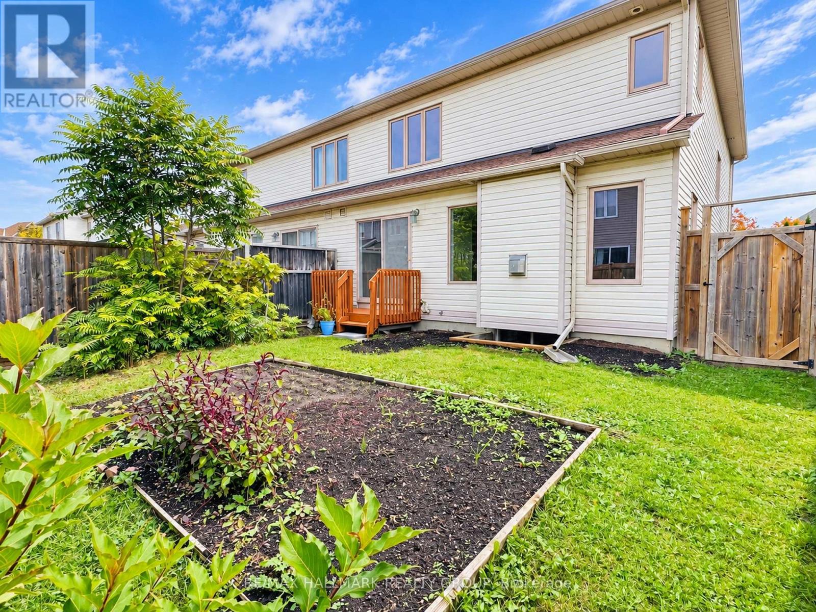 112 Akita Walk Property Photo 27