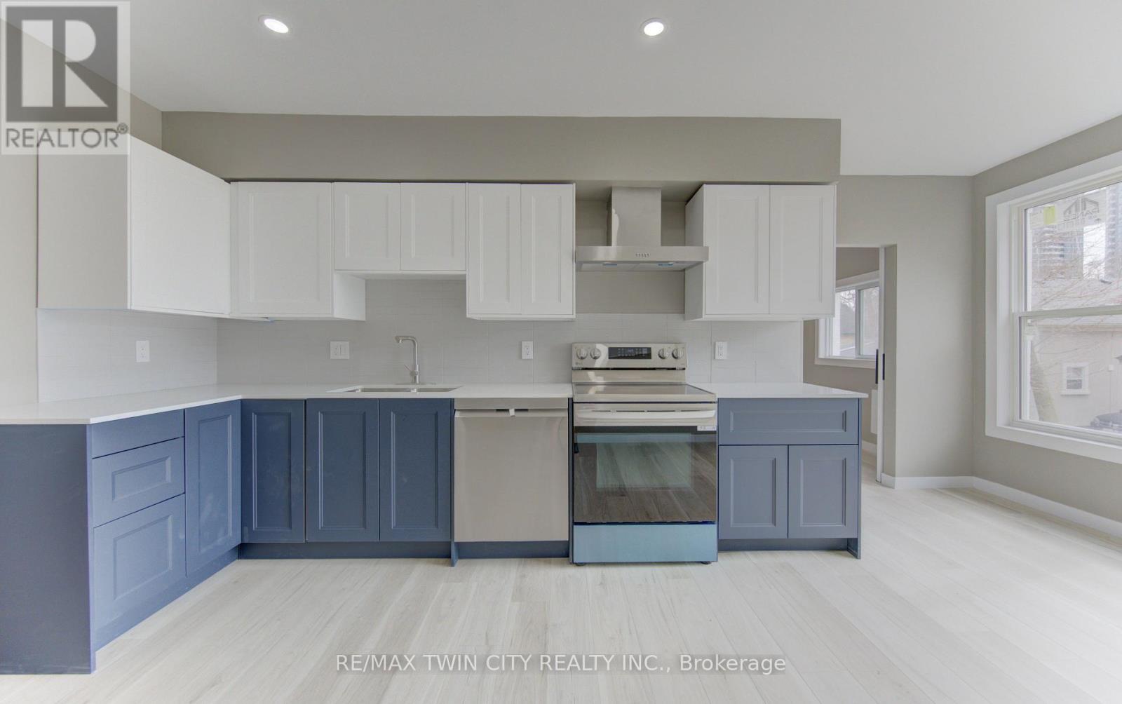 67 Louisa Street Property Photo 6