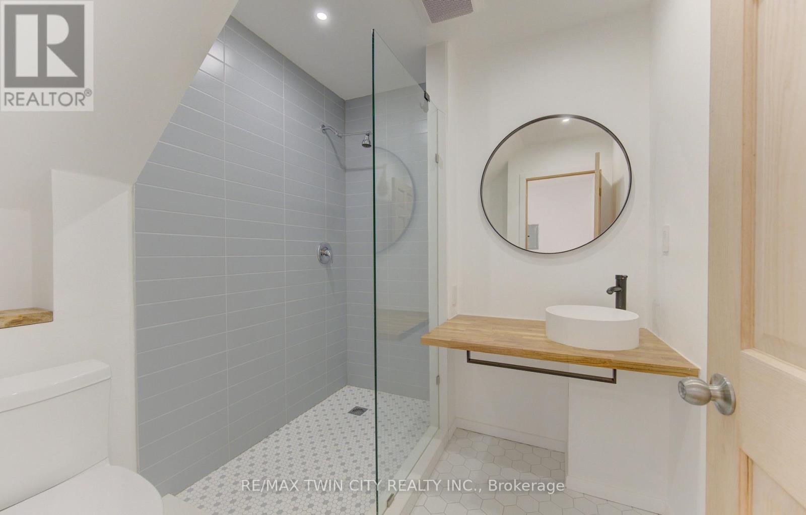 67 Louisa Street Property Photo 25
