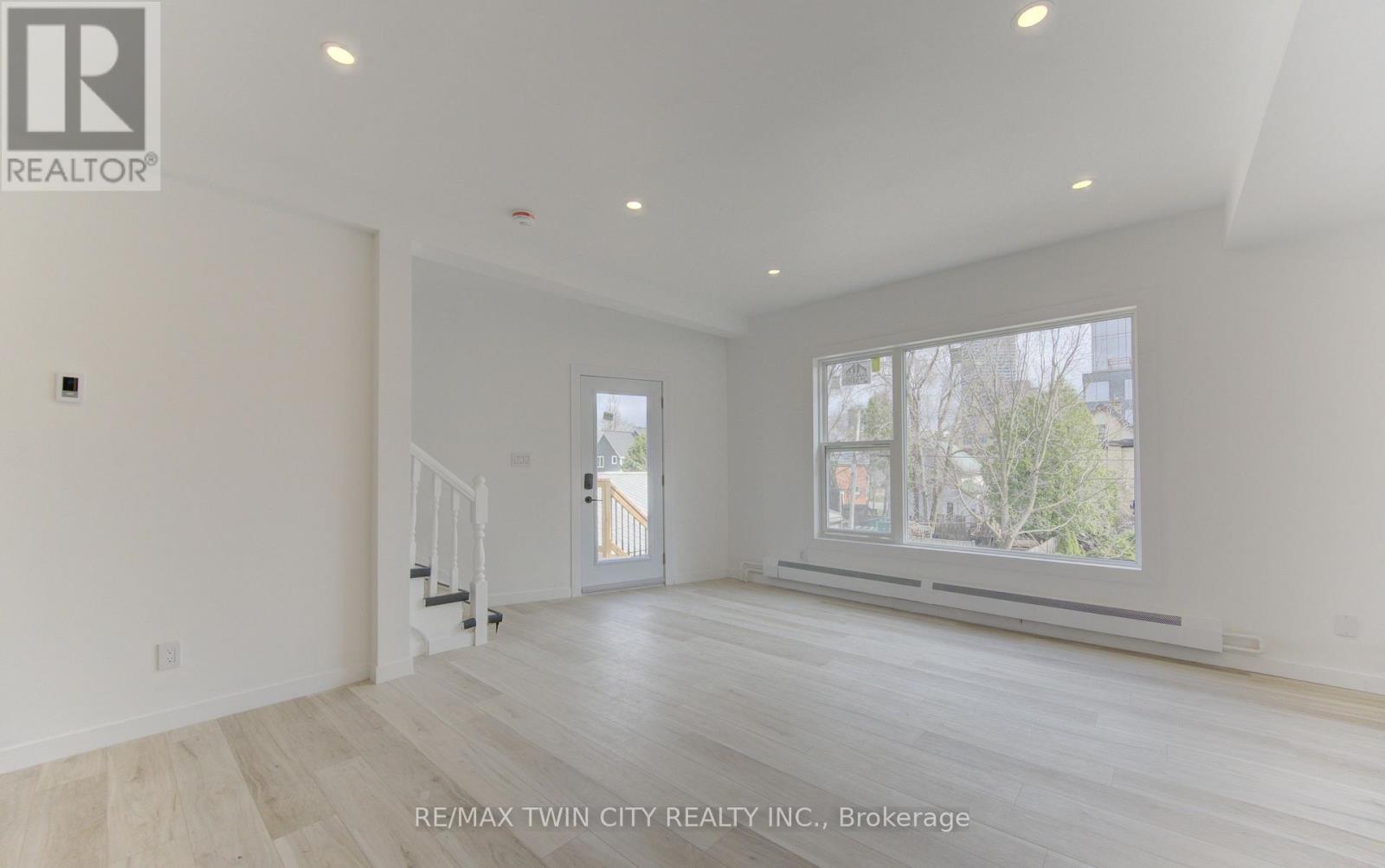 67 Louisa Street Property Photo 34