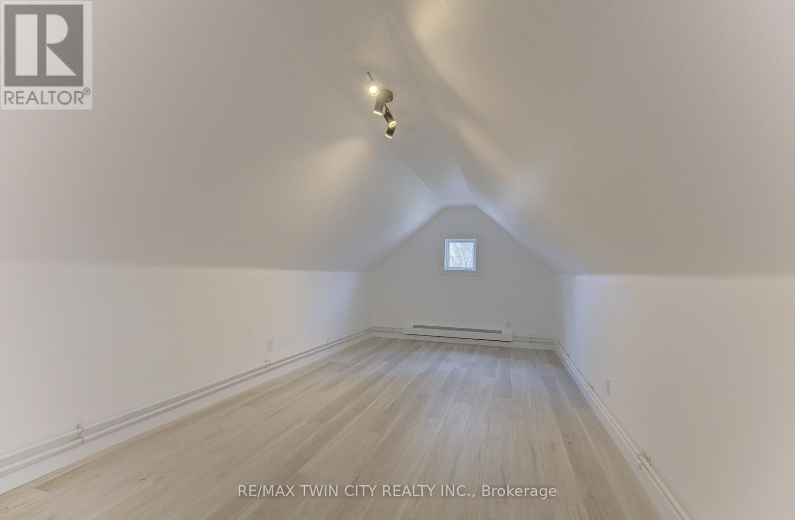 67 Louisa Street Property Photo 37