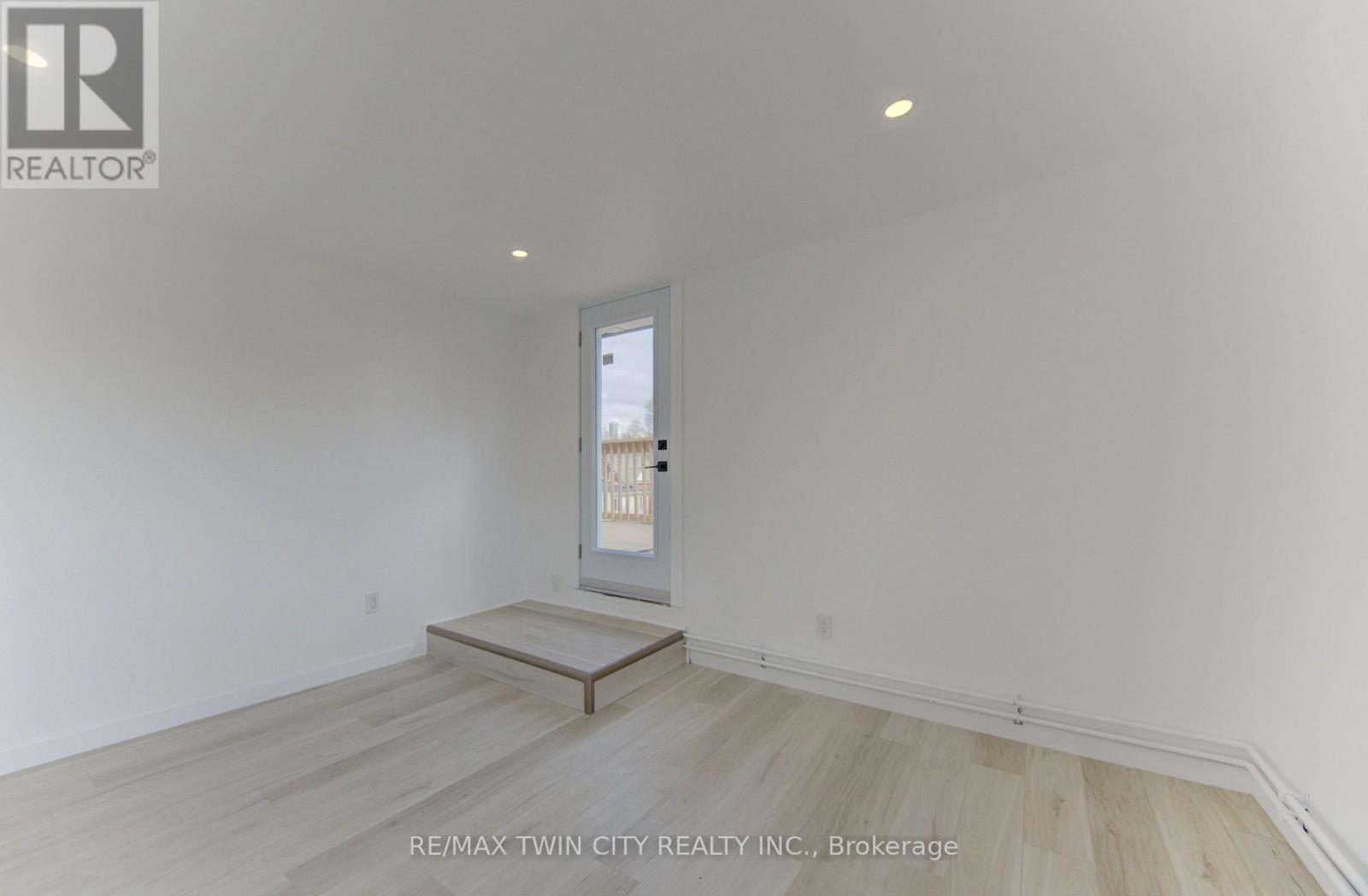 67 Louisa Street Property Photo 40