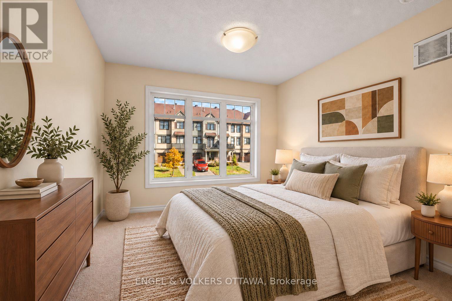561 Petrichor Crescent Property Photo 12