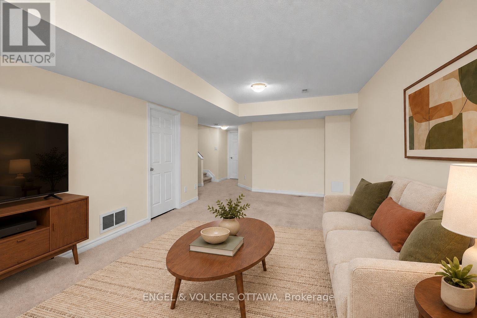 561 Petrichor Crescent Property Photo 14