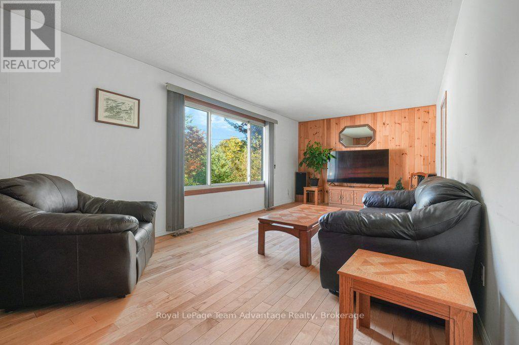 48 Hammel Avenue Property Photo 10