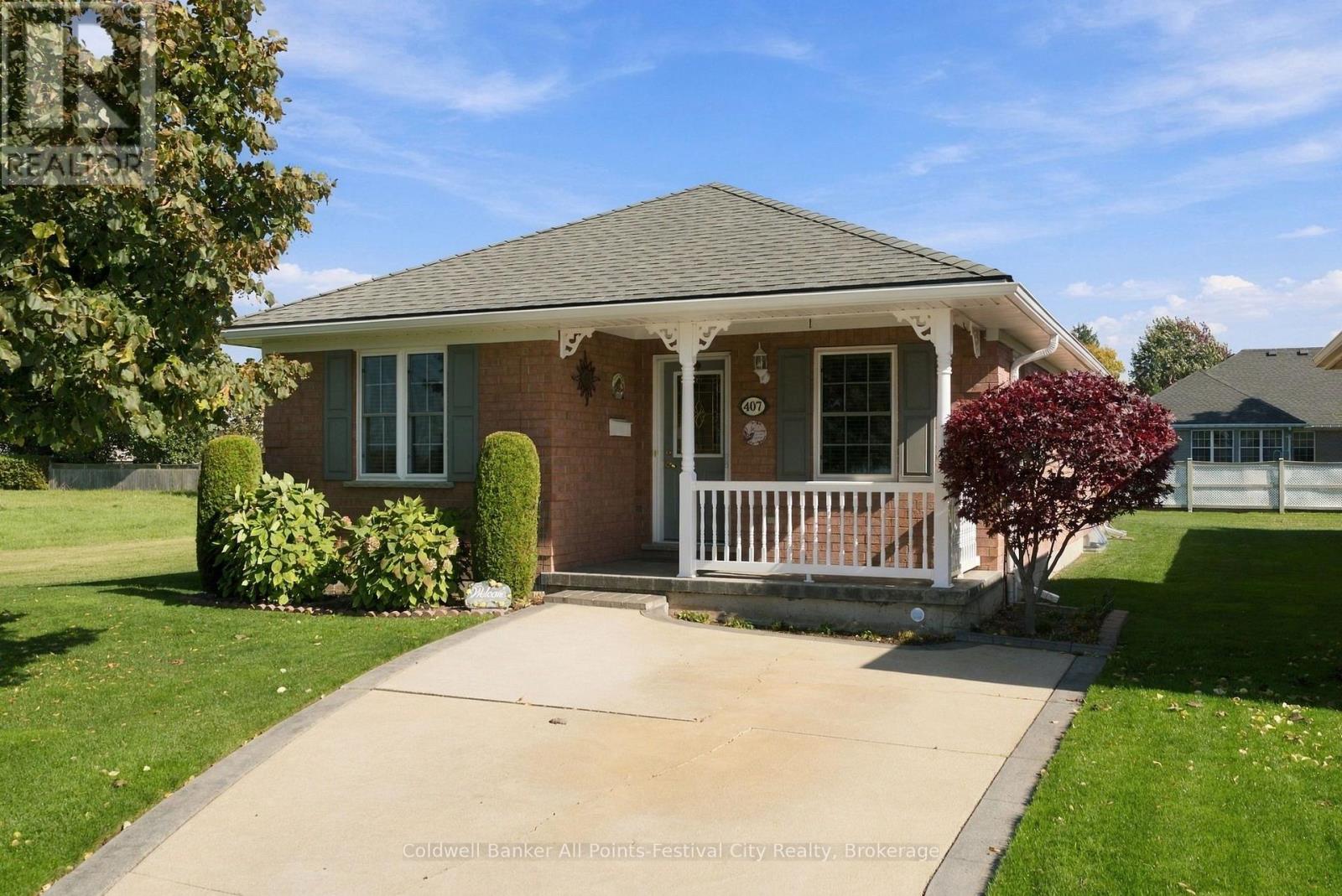 407 Warren Street Property Photo 1