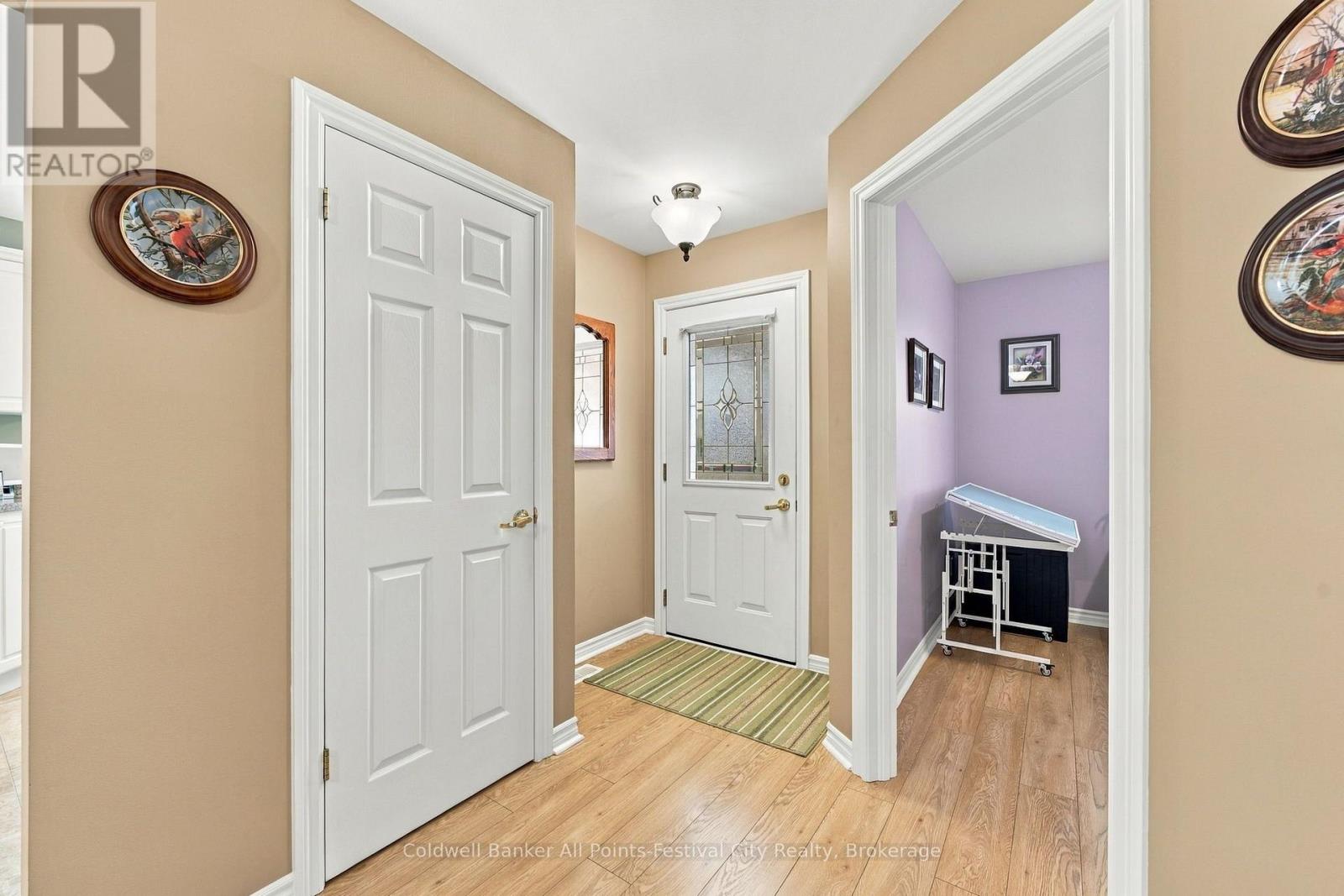407 Warren Street Property Photo 5