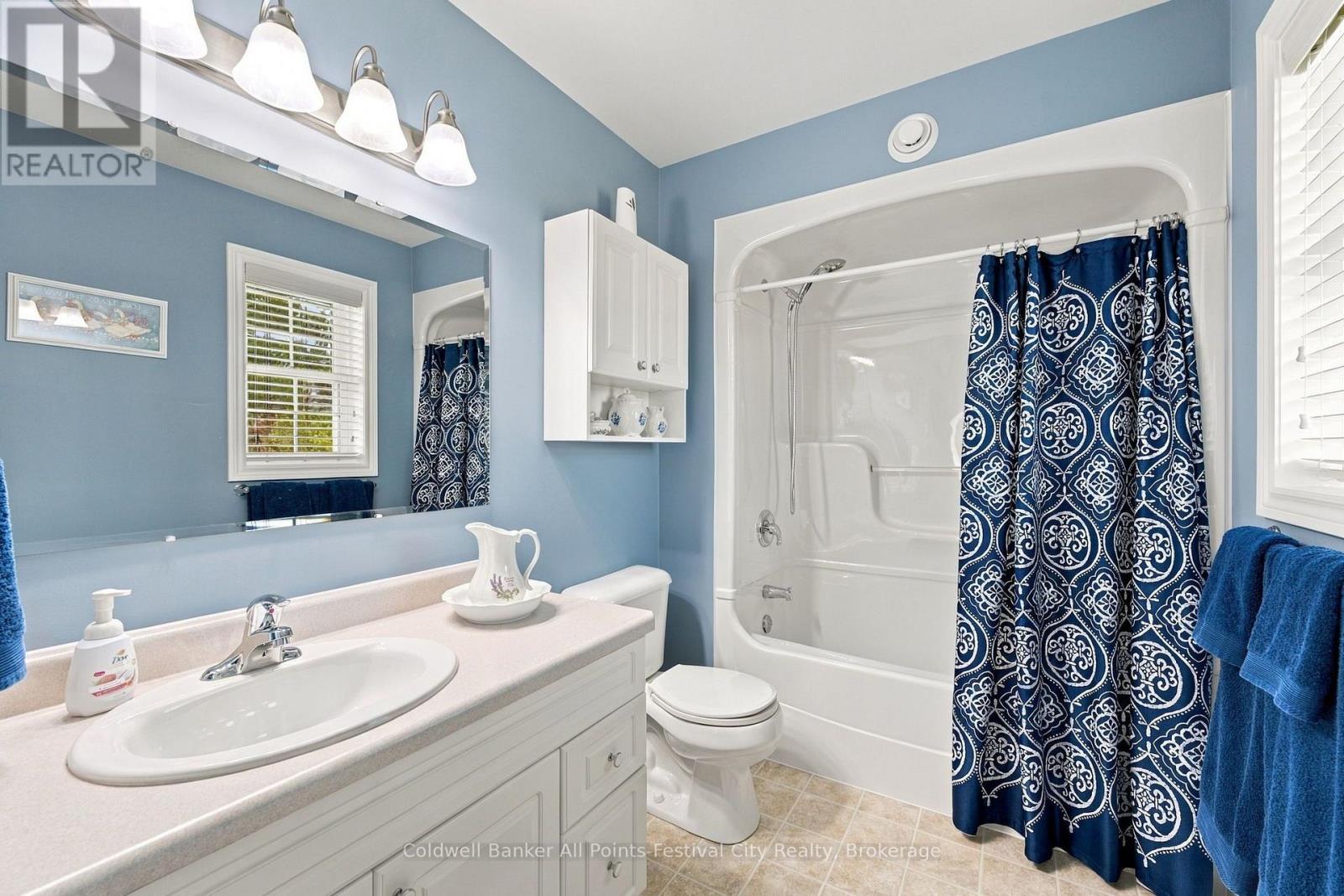 407 Warren Street Property Photo 27