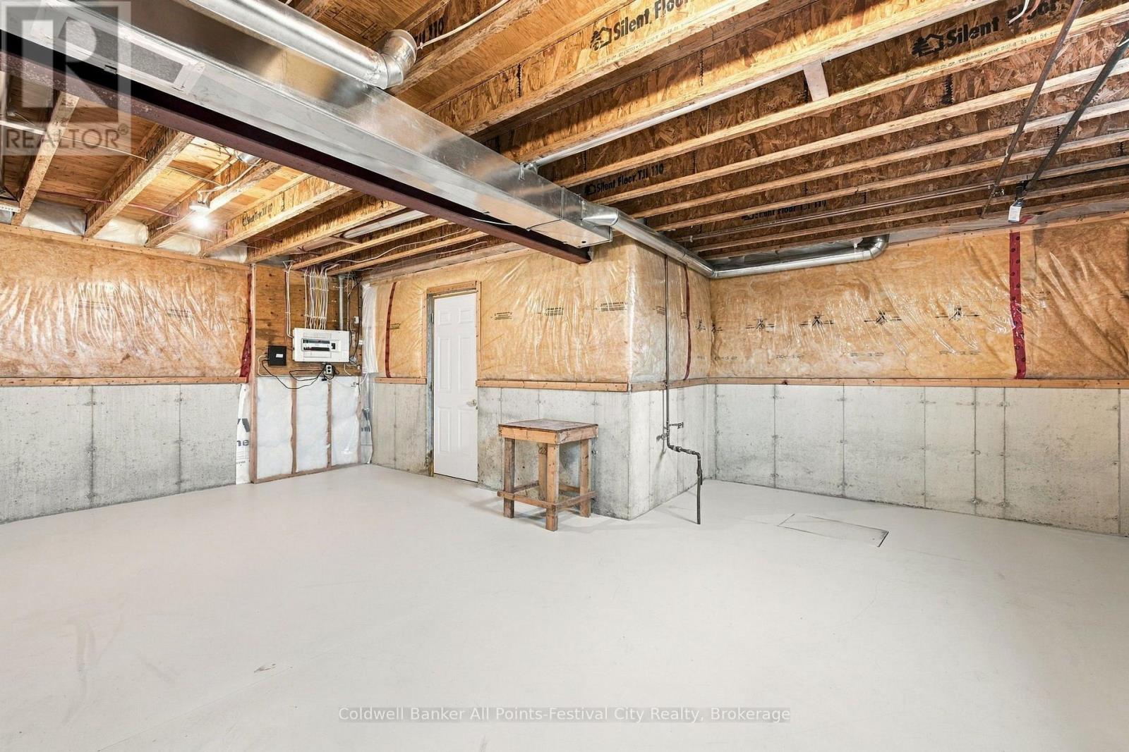 407 Warren Street Property Photo 30