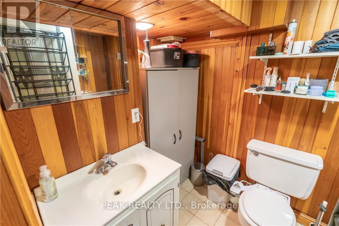127 East Avenue S Property Photo 31