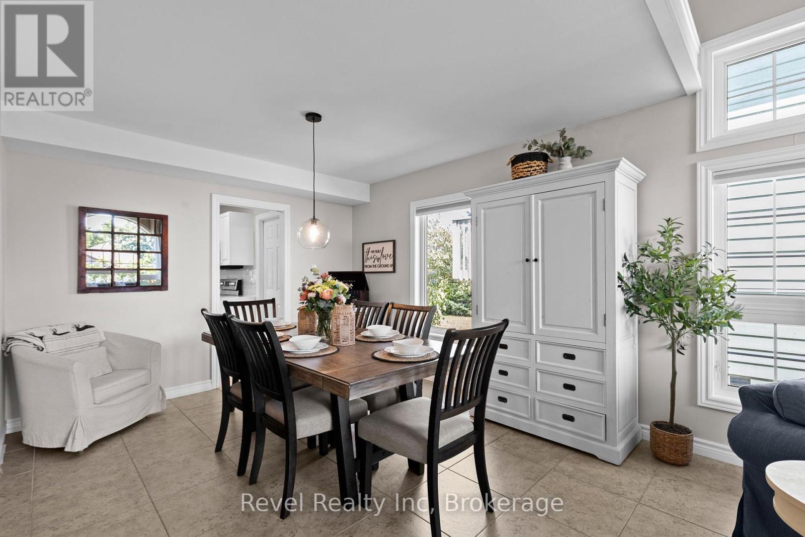 5 Avery Court Property Photo 7