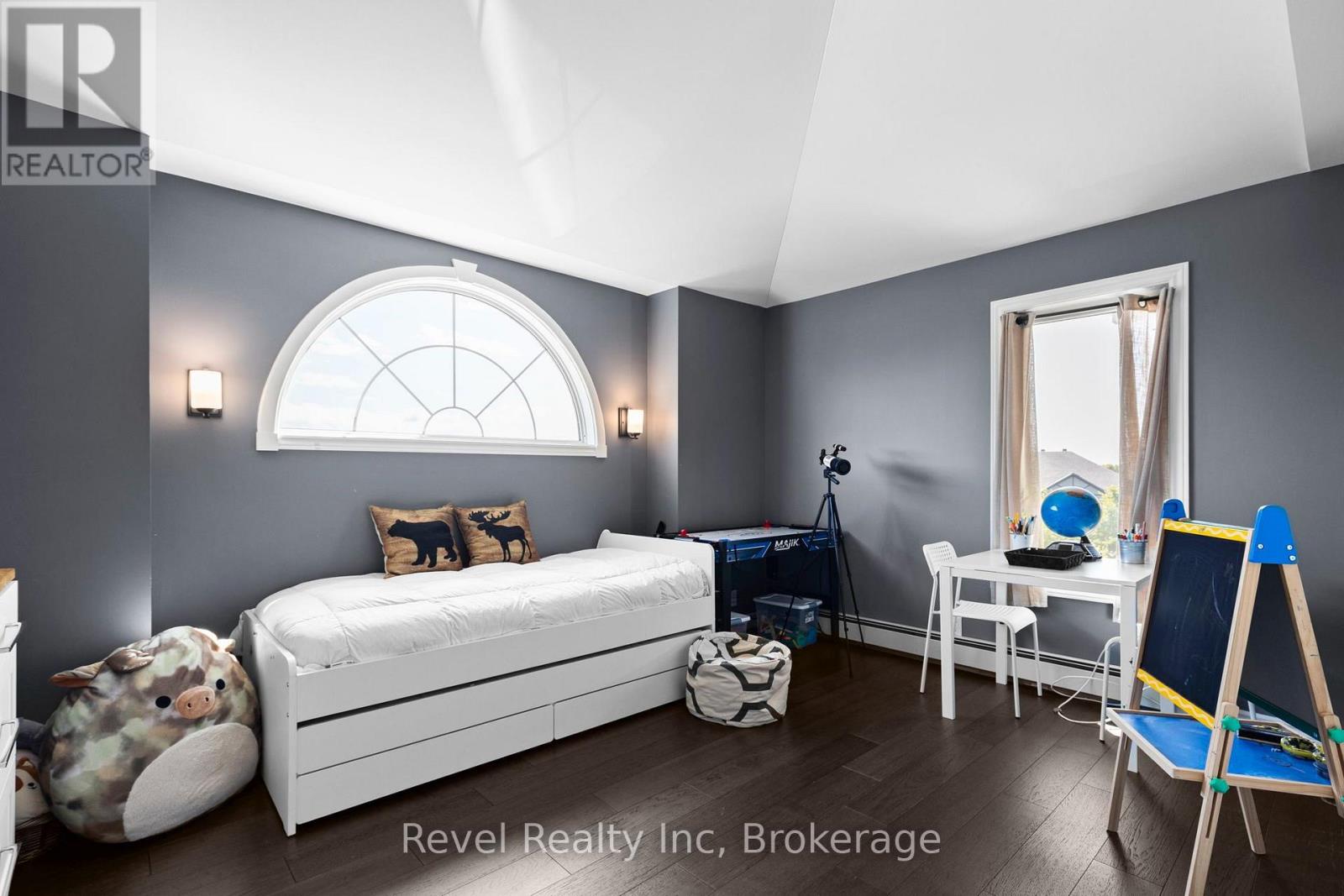 5 Avery Court Property Photo 24