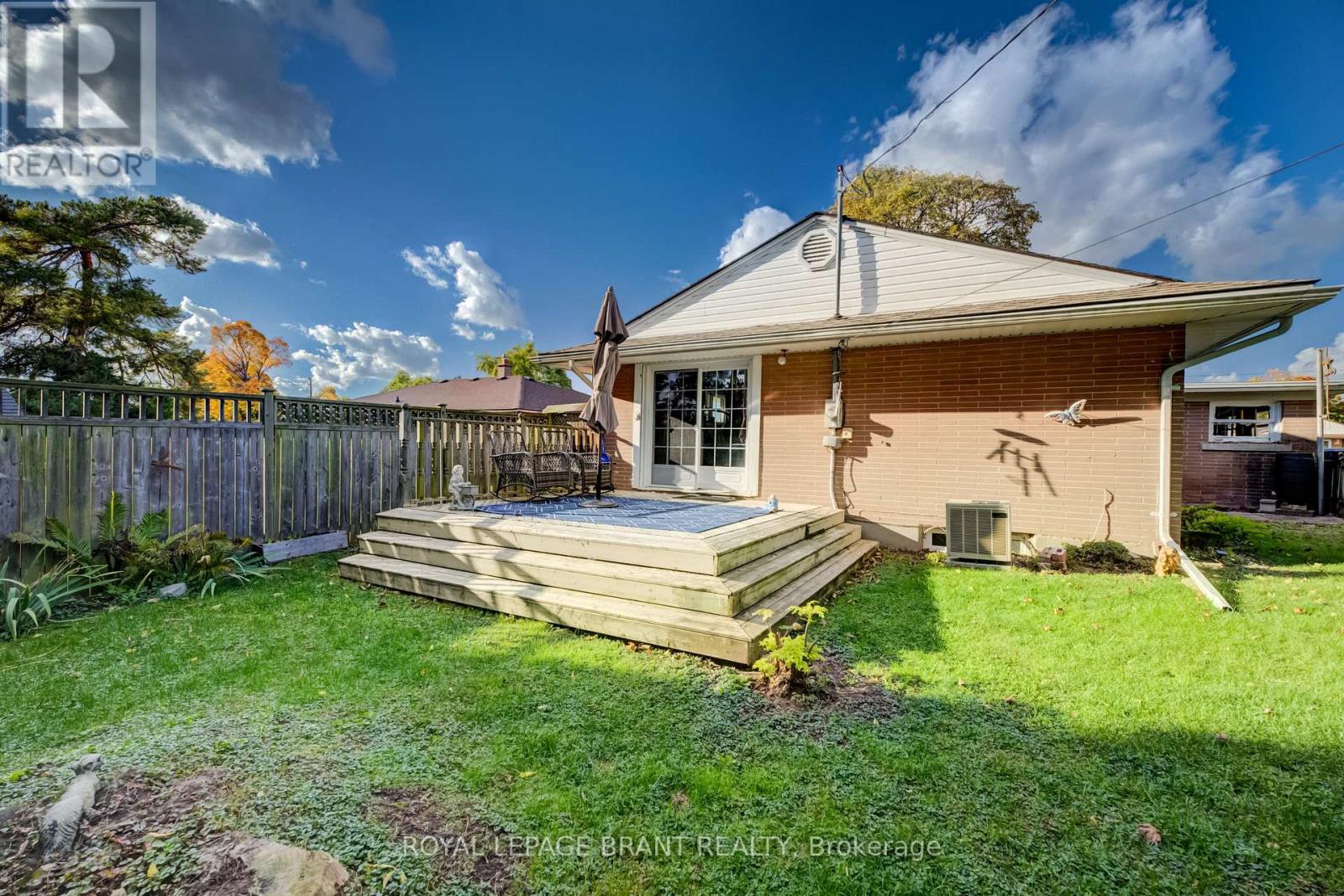 582 Grand Valley Drive Property Photo 16