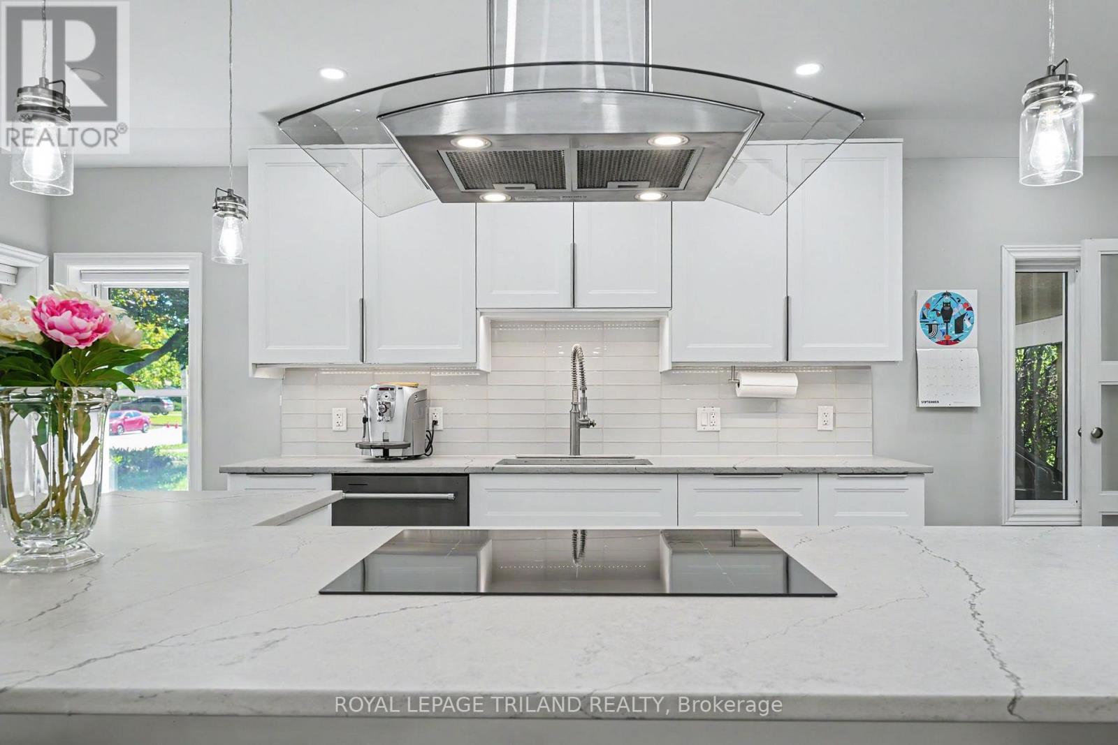 351 Reynolds Road Property Photo 13