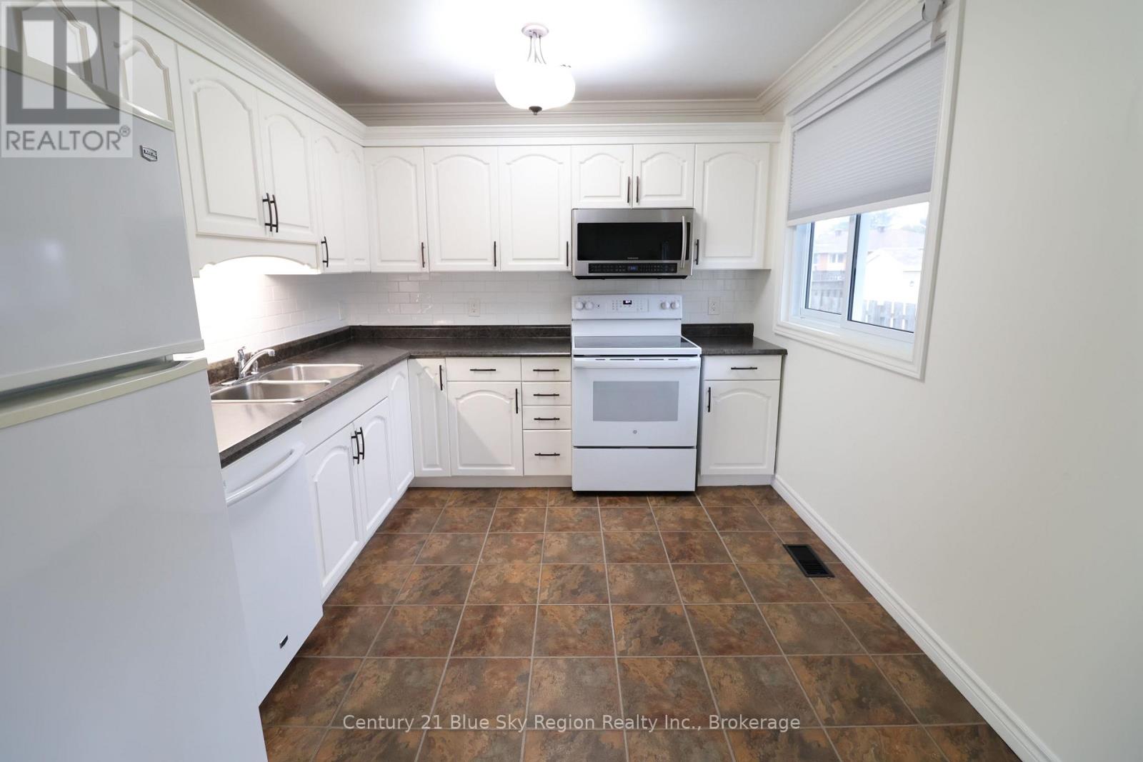 107 Strathcona Drive Property Photo 8