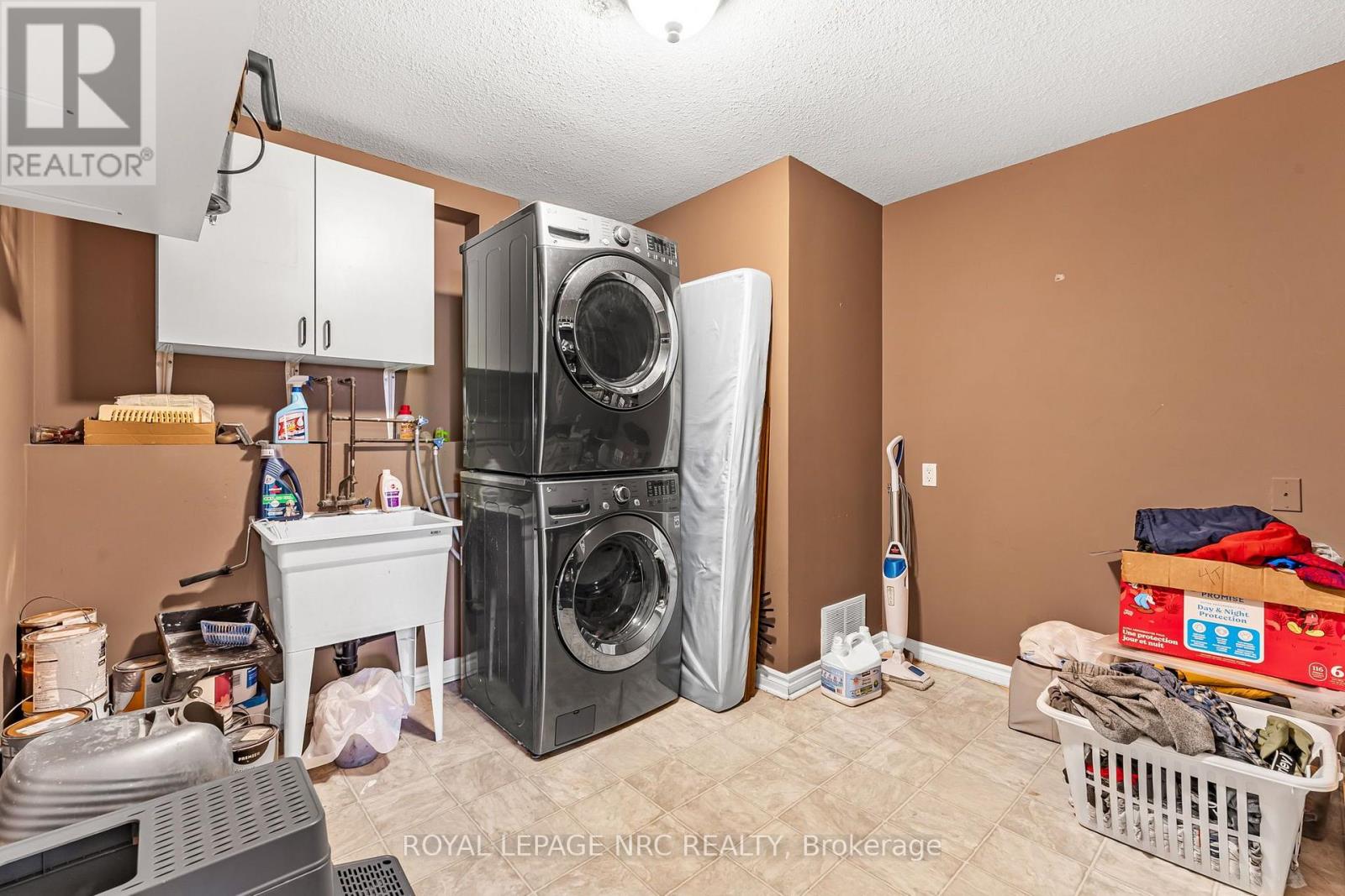 3584 Carver Street Property Photo 26