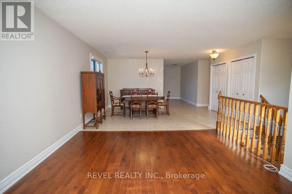 16 Bradbury Crescent Property Photo 7