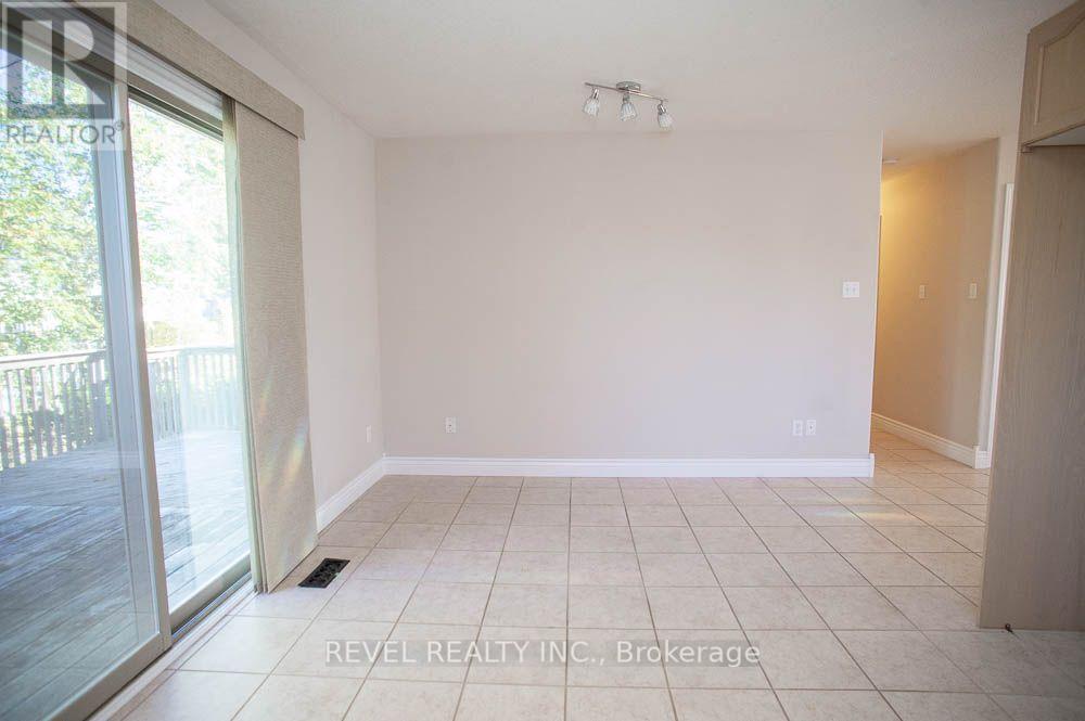 16 Bradbury Crescent Property Photo 11