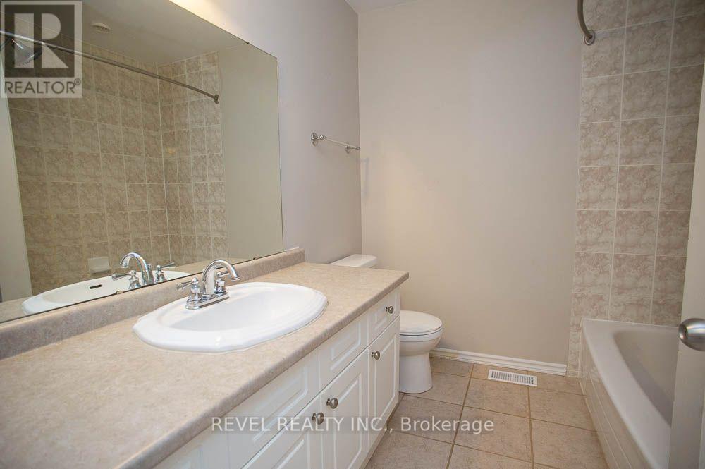 16 Bradbury Crescent Property Photo 18