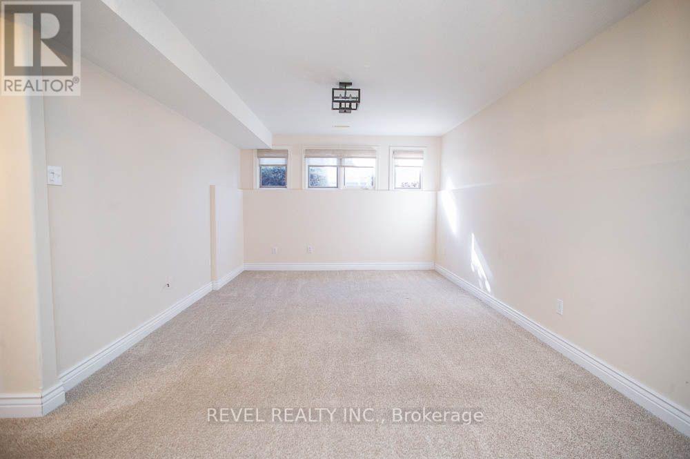 16 Bradbury Crescent Property Photo 20