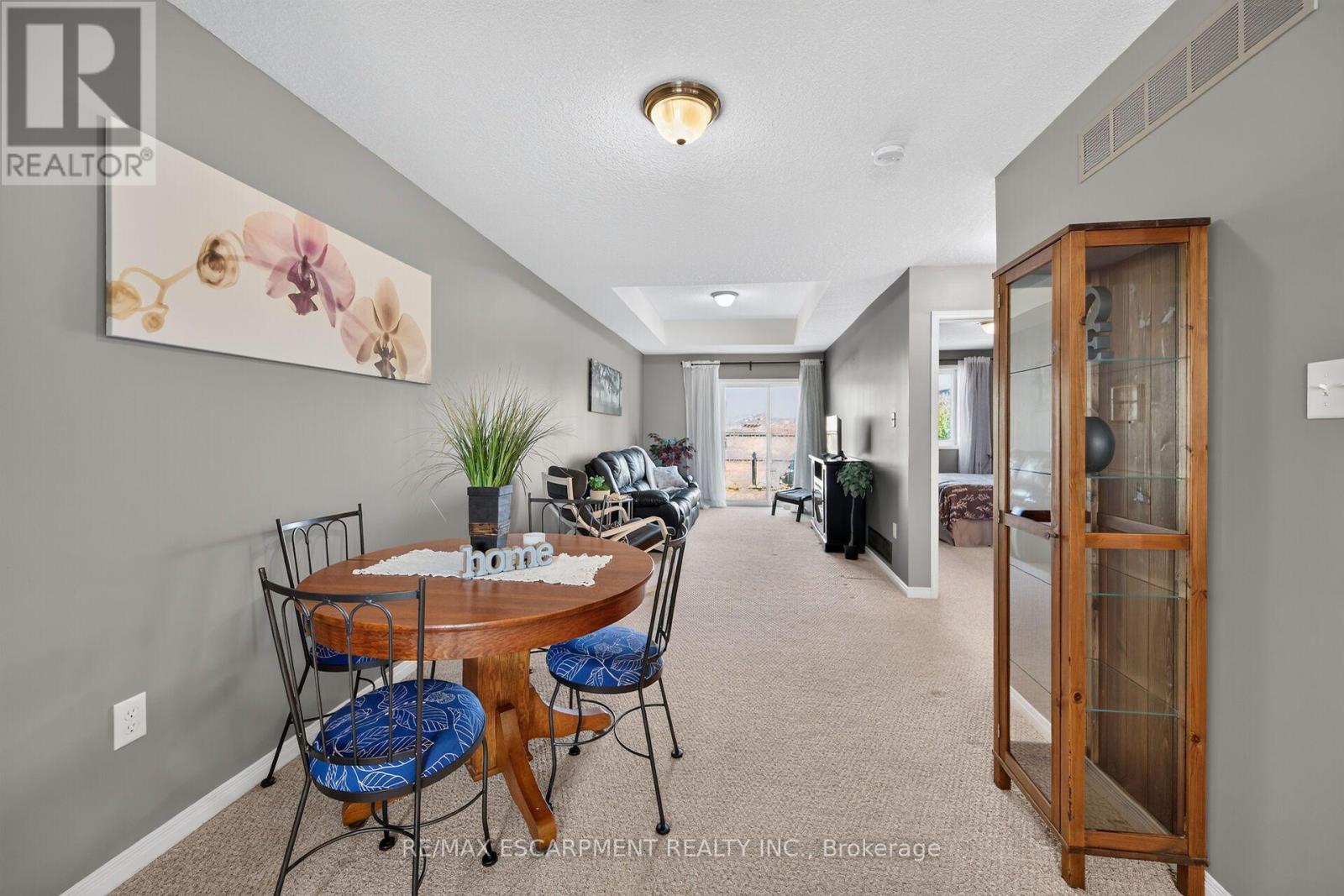 7 Powell Lane Property Photo 13