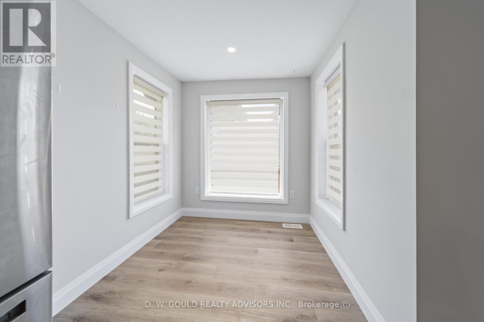 330 William Street Property Photo 14