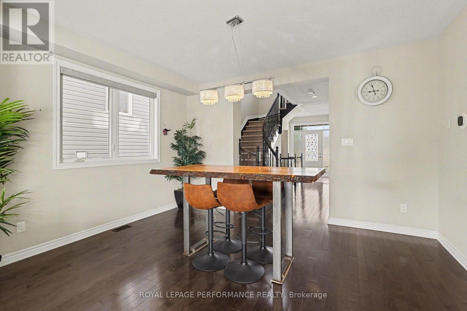 504 Yellow Birch Street Property Photo 15