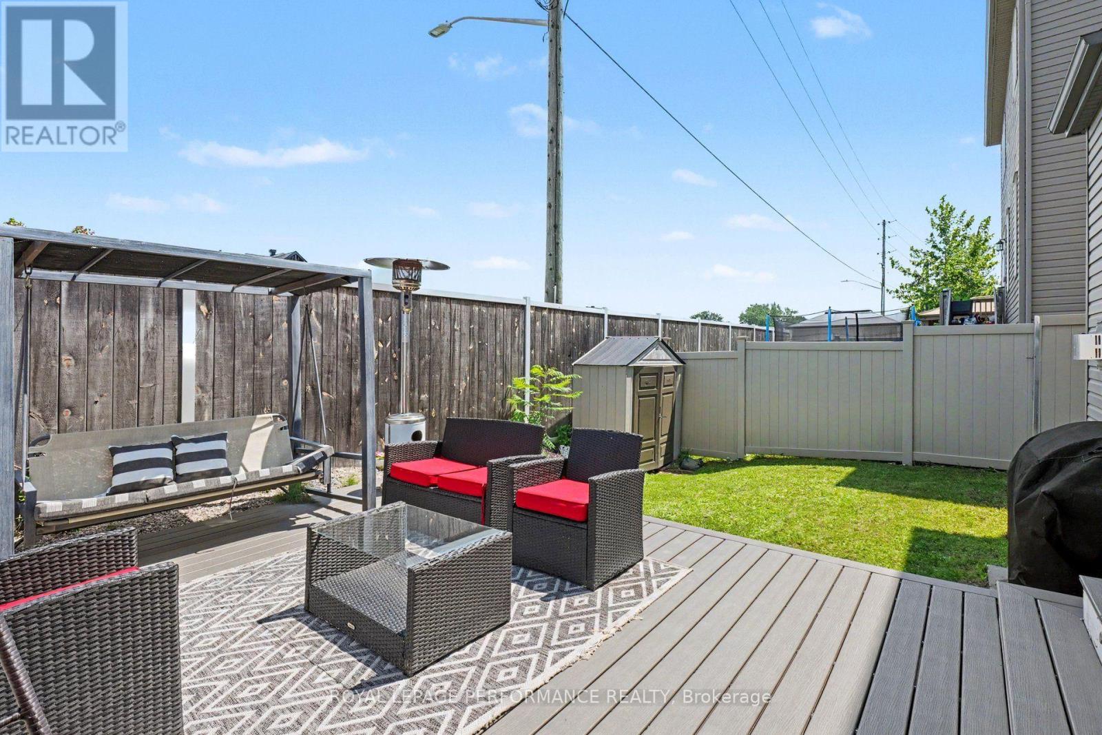 504 Yellow Birch Street Property Photo 32
