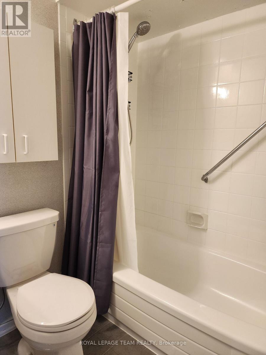 404 - 2625 Regina Street Property Photo 12