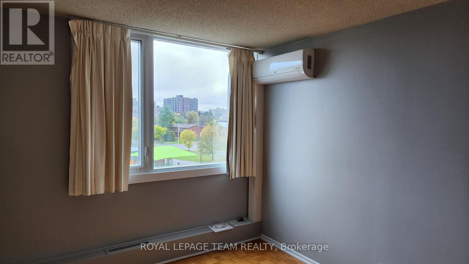 404 - 2625 Regina Street Property Photo 17