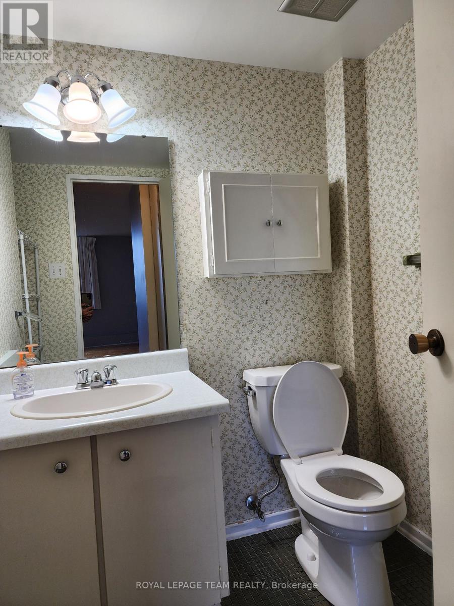 404 - 2625 Regina Street Property Photo 22