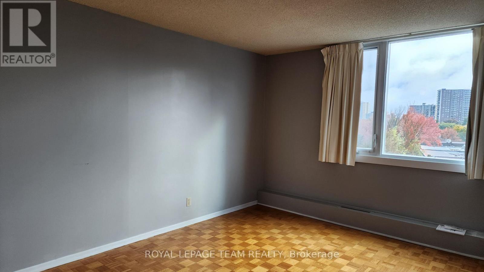 404 - 2625 Regina Street Property Photo 23