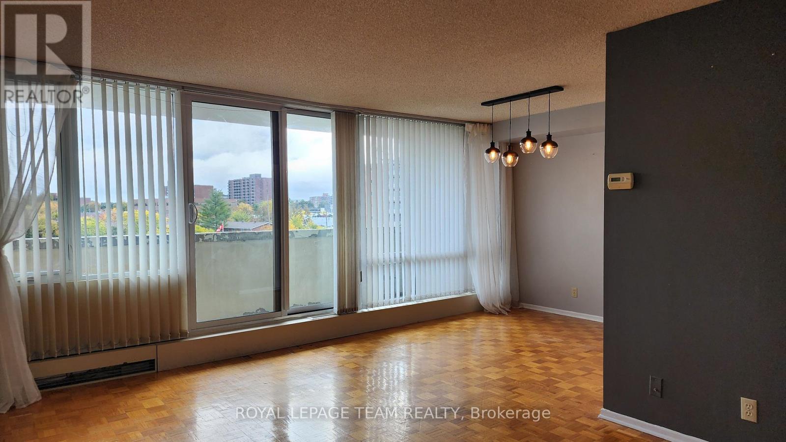 404 - 2625 Regina Street Property Photo 24